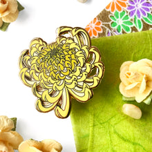 Kiku / Chrysanthemum #2 Enamel Pin