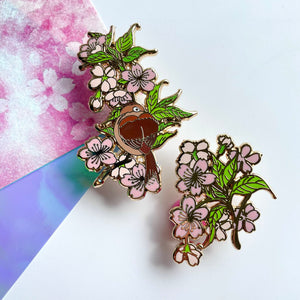 Sakura to Suzume Flower Pin – Shishido Creative